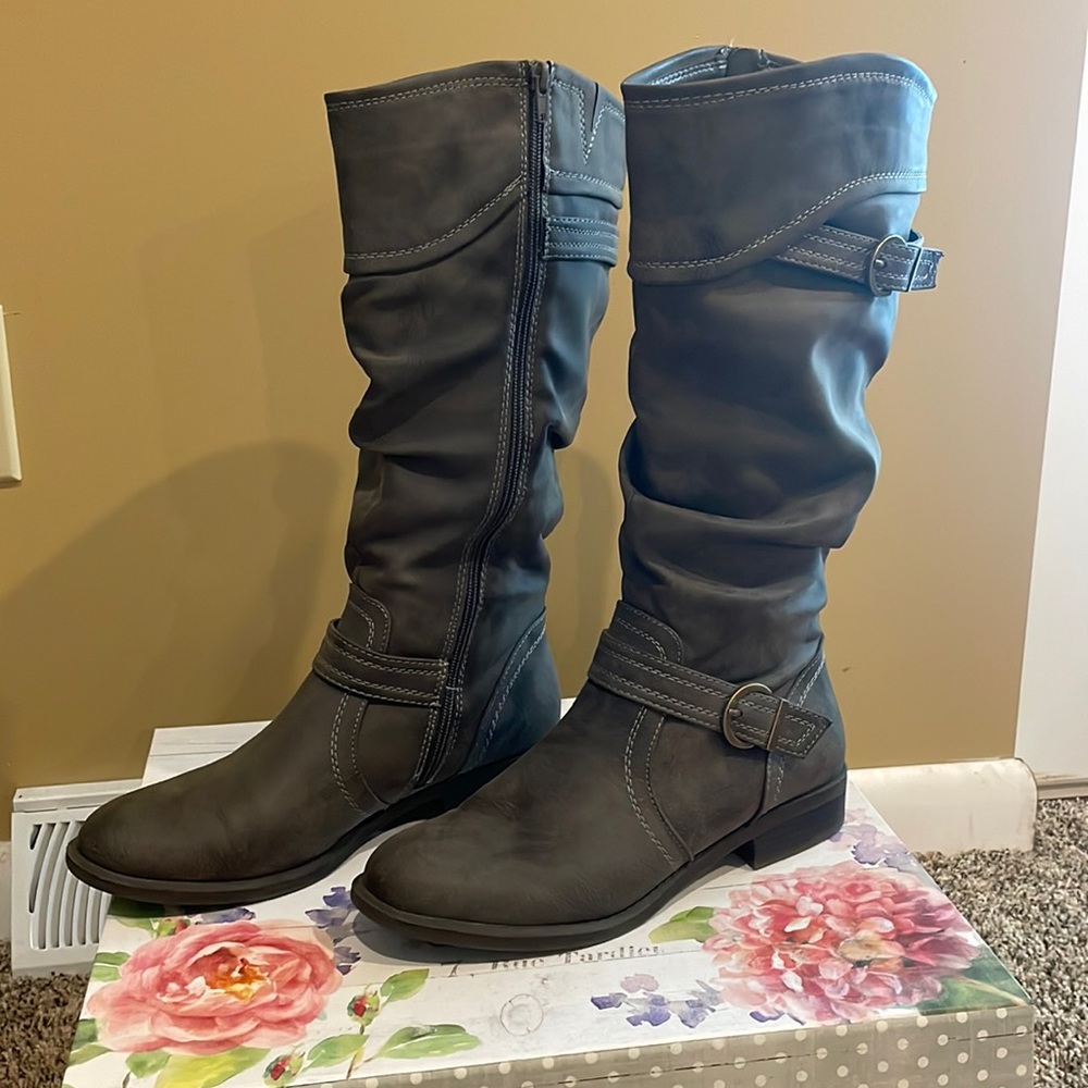Women’s boots